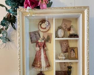 Shadow box wall decor