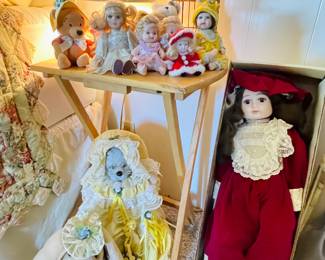 Vintage Collectible dolls