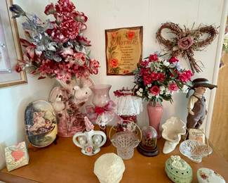 Victorian style decor
Dresser boxes Jewelry boxes
