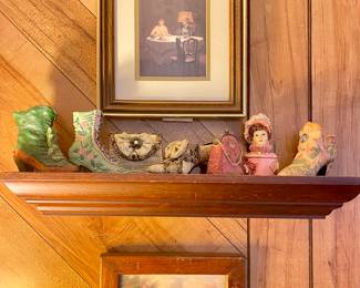 Shoe figurine collection
Crown Moulding Wall shelf
Framed art prints