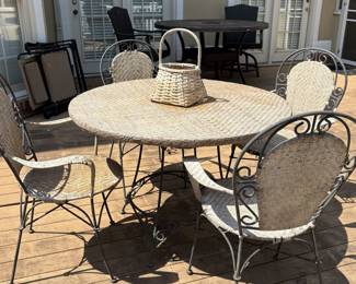Outdoor table and chairs