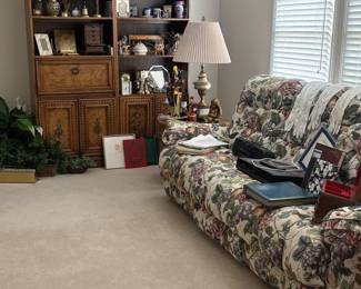 Reclining sofa