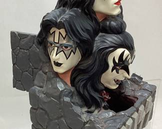 2000 KISS WATER/BLOOD FOUNTAIN GENE, PAUL, ACE & PETER, w POWER