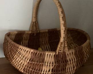 Two Tone Basket