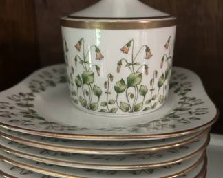 Hackefors Green Leaf Porcelain Set