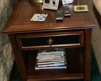 End Table 1 drawer one shelf