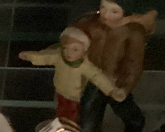 Hummell ice Skaters