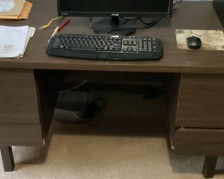 4 Drawer Desk