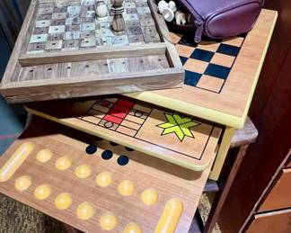 Chess game and Wooden Game box with all pieces