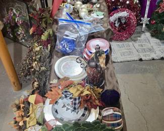 Seasons of the year decorations covered here ---