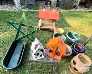 More great outdoor pots, birdhouses and planters
