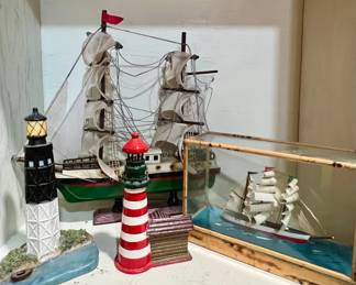 Tall ship w/green hull and Tri-Mast in glass