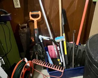 Various garden tools to make life a bit easier 