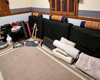 MASSAGE room of Relaxation! 