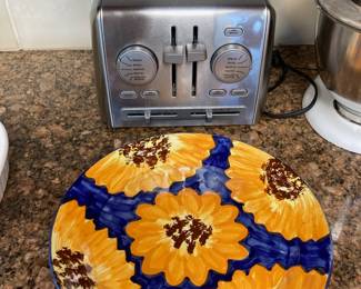 Cuisinart 4-Slice Toaster, Sunflower Design Talavera Plate