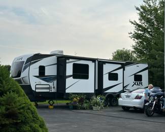 33 Toy Hauler