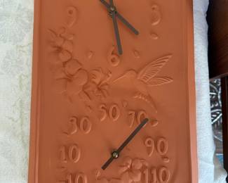 Terra-Cotta Clock / Temperature