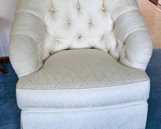 Ethan Allen Plush Swivel Chair - hardly used