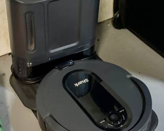 Shark IQ Robot Vacuum with XL Self-Empty Base