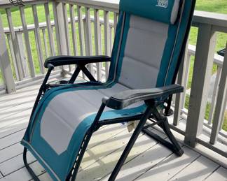 Timber Ridge Zero Gravity Lounge Chair
