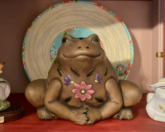 Frog Figurines and Lefton Cat and Mouse Figurine
