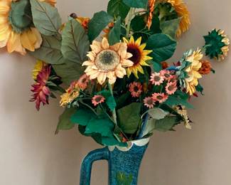 Floor Pitcher