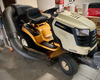 Cub Cadet LTX 1040 Riding Lawn Tractor