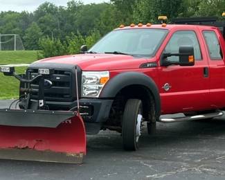 2015 Ford Super Duty F-550 Pickup Truck With Snow Plow And Salt Spreader Attachments, VIN 1FD0X5HT0FEB32576, Miles Showing On Odometer 58,734