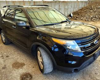 2014 Ford Explorer Police Interceptor Sport Utility Vehicle, VIN 1FM5K8AR2EGC38132, Mileage Showing On Odometer 127,926
