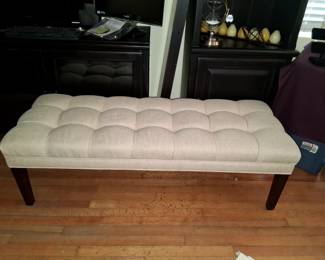 Tufted Bench