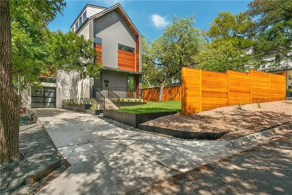 Exterior Home Photo