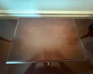 Silverware case
(Silverware included with China/crystal purchase)
$50