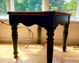 Side/end table with green wood legs and light brown wood top. Set with coffee table
$30 for just end/side table
$60 for set of end table and coffee table