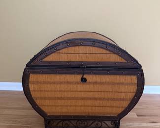 Wicker chest
$20