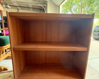 Small book shelf
$10