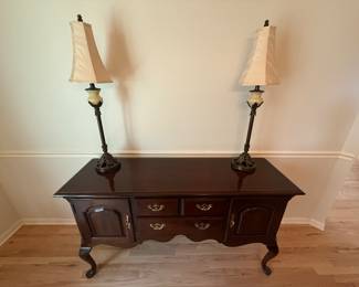 Buffet/sideboard. Comes with or without lamps
$100 without lamps,
$125 with lamps (willing to split)
$30 for just lamps