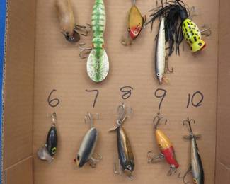 Lot 173. Ten vintage baits, see photos for descriptions