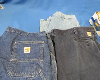 Lot 434. Men's jeans. See photos for sizes and condition