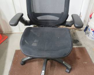 Lot 231. Adjustable height office chair with mesh seat and back