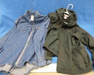 Lot 117. Two men's jackets. Both in like new condition.