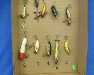 Lot 172. Ten vintage baits, see photos for descriptions