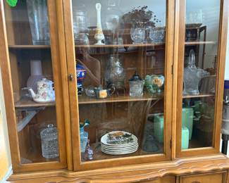 French Provincial Hutch