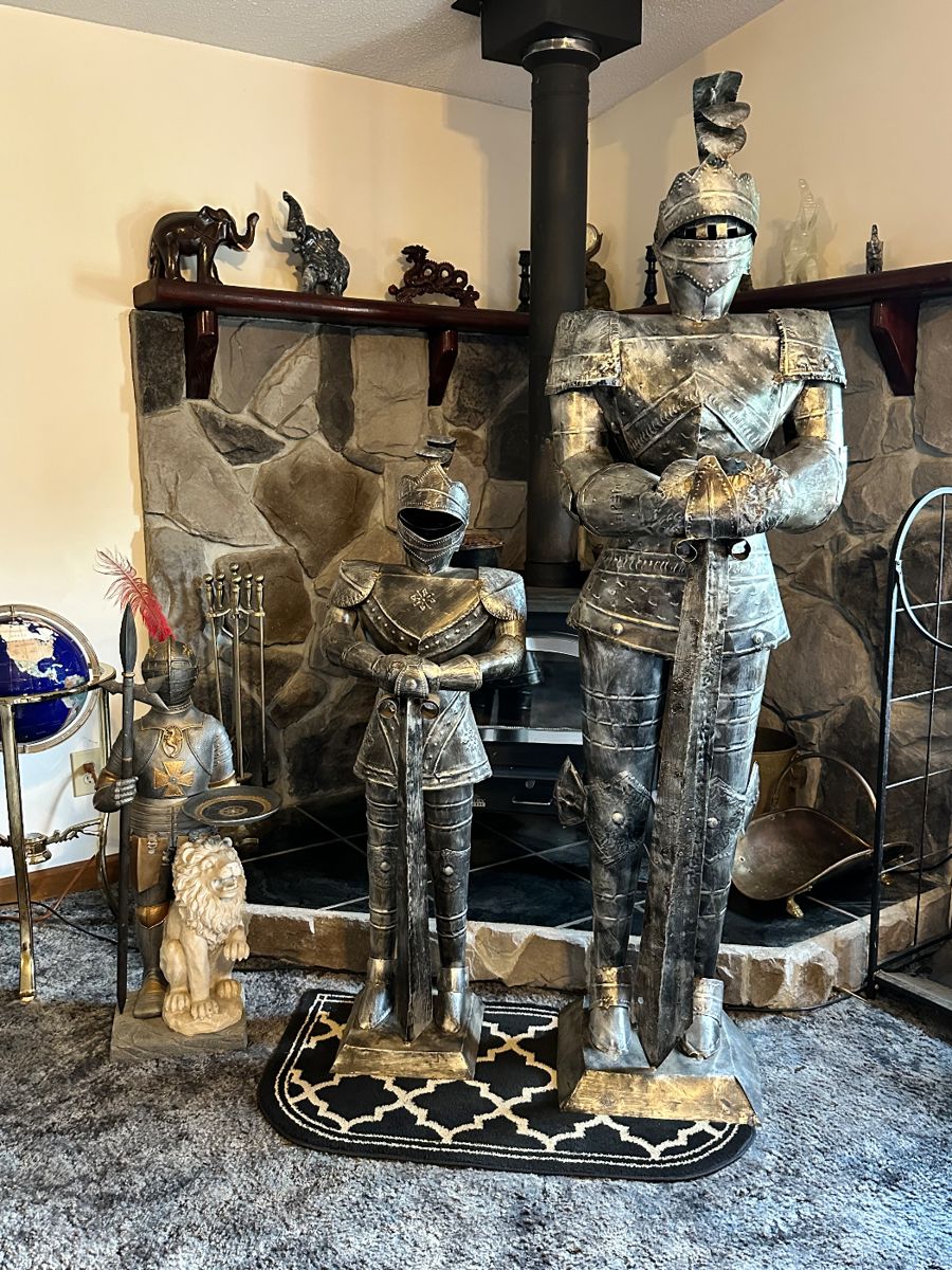 6ft, 4ft, and 3ft knights