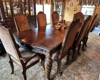 8 Seat dining table