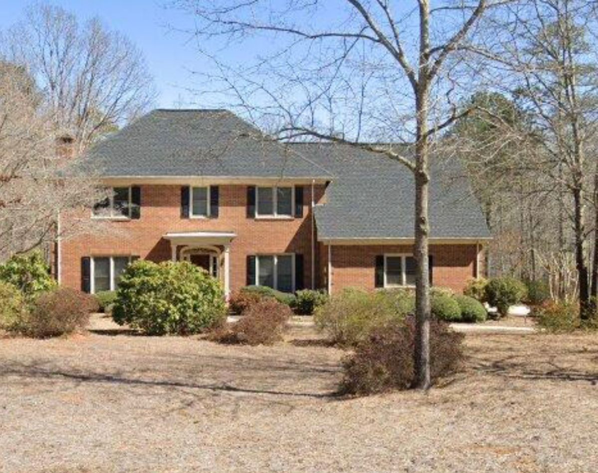 Estate sale in beautiful home in Watkinsville!