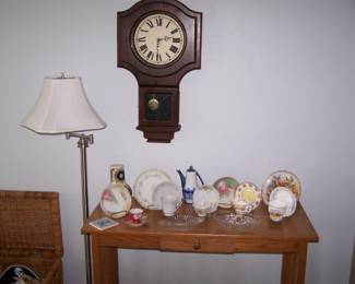 CUP & SAUCER COLLECTION, OAKD CONSOLE TABLE, WALL CLOCK & FLOOR LAMP