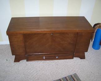 CEDAR CHEST