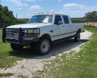 1997 F-350 4wd Manuel 5 speed 261,447miles Crew cab long bed