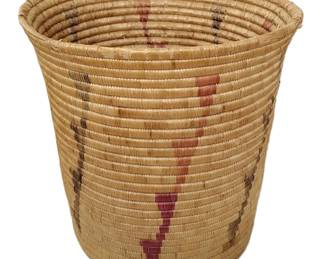 NATIVE AMERICAN BASKET WITH YUPIK TYPE PATTERN