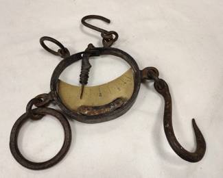ANTIQUE IRON BUFFALO HIDE SCALE